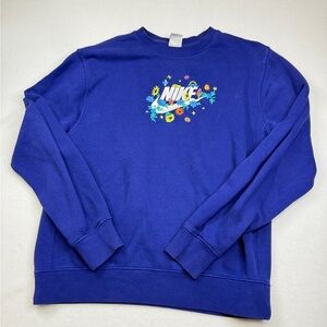 Nike Women's Blue Graphic Sweatshirt